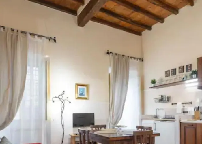 Piazza Navona Apartment